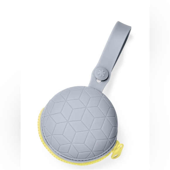 Skip*Hop Grab & Go Silicone Pacifier Holder - Gray - Picture 2 of 7